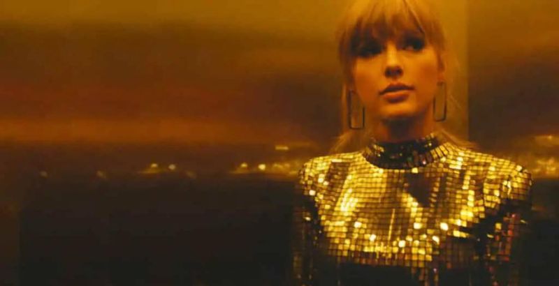 REVIEW: 'Taylor Swift: Miss Americana' Offers a Look Inside the Life of the Pop Star 1 Taylor Swift: Miss Americana