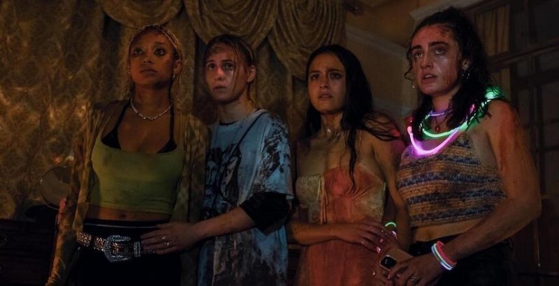 SXSW 2022: 'Bodies Bodies Bodies' is a Fun Twist on a Whodunit 1 Bodies Bodies Bodies - But Why Tho
