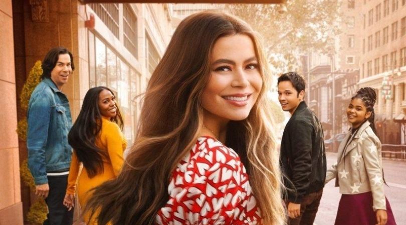REVIEW: 'iCarly' Season 2 Looks at Life and Love on the Internet 1 iCarly Season 2 - But Why Tho