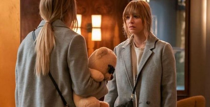 REVIEW: 'The Flight Attendant,' Season 2 Episode 8 - "Backwards and Forwards" 1 The Flight Attendant Episode 8