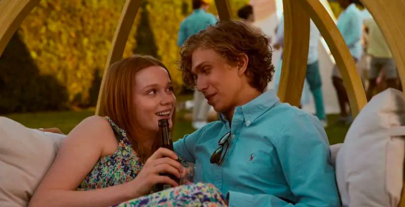 REVIEW: Intensity And Romance In 'Royalteen' 1 Royalteen — But Why Tho