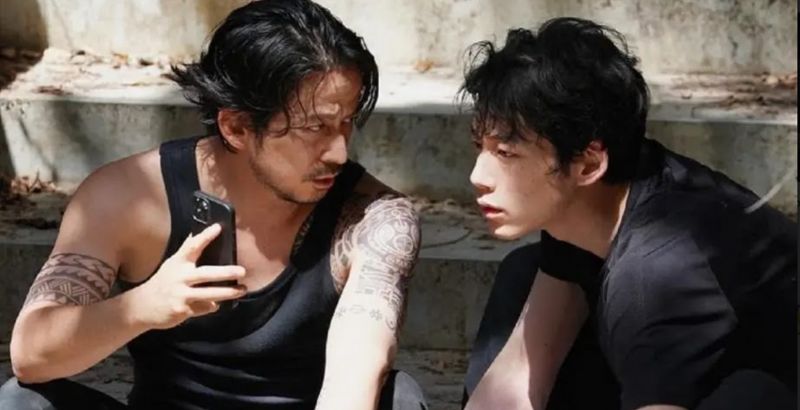 REVIEW: 'Hell Dogs' - Savage With Surprising Intimacy 1 Hell Dogs - But Why Tho