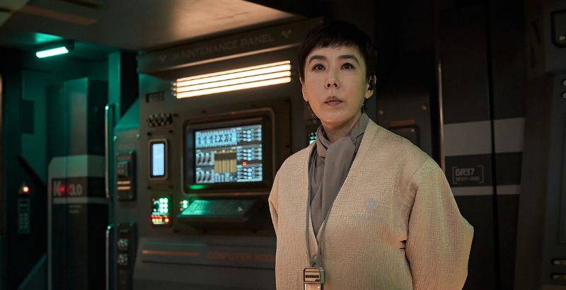 REVIEW: JUNG_E Creates a Large Sci-Fi World 1 JUNG_E — But Why Tho (1)
