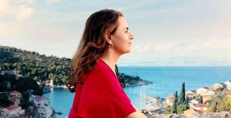 REVIEW: 'Faraway' Is About Growing At Every Age 1 Faraway - But Why Tho