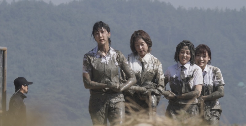 3 Reason’s to Watch 'Siren: Survive the Island' on Netflix 1 Siren: Survive the Island